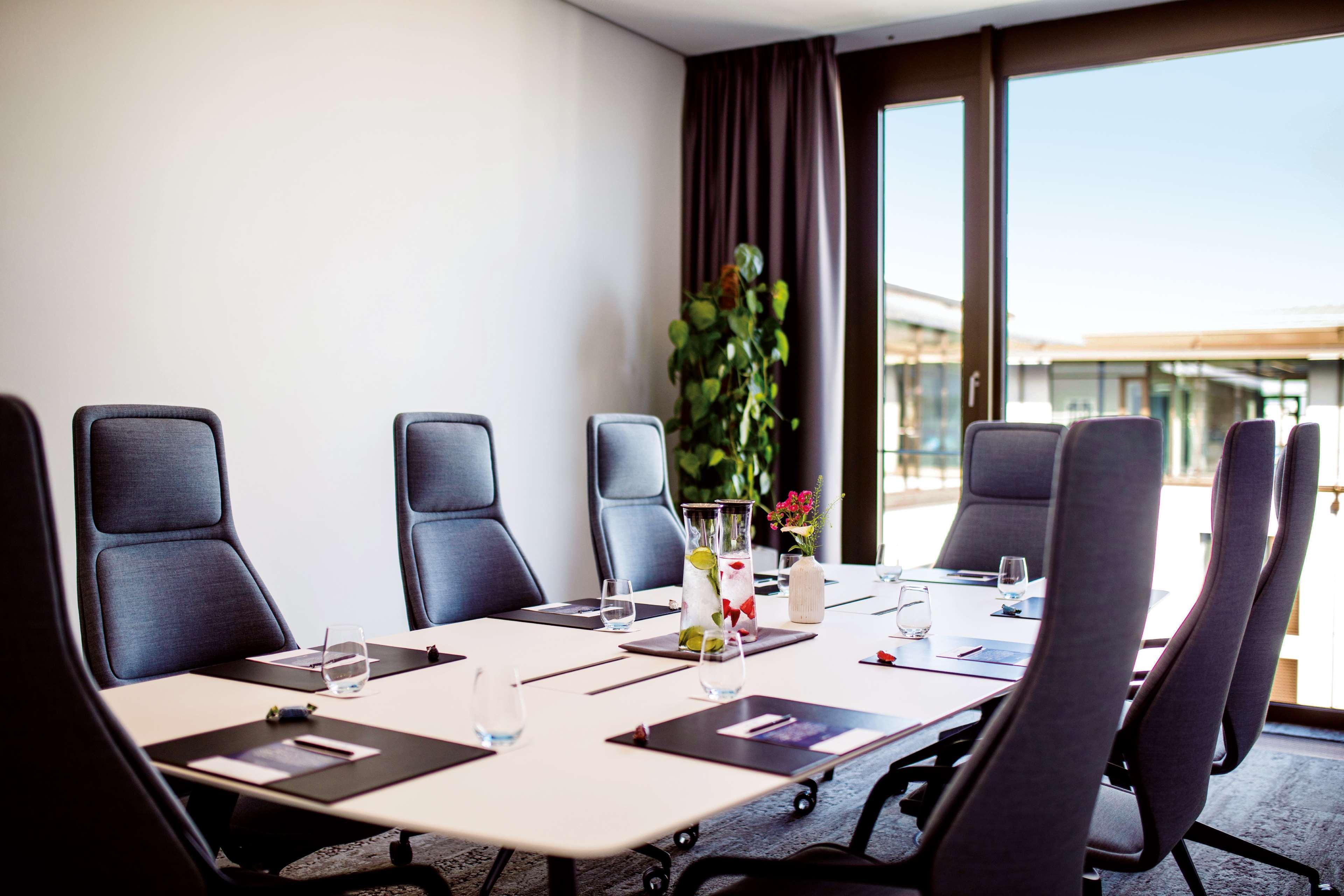 Radisson Blu Hotel, Hotel