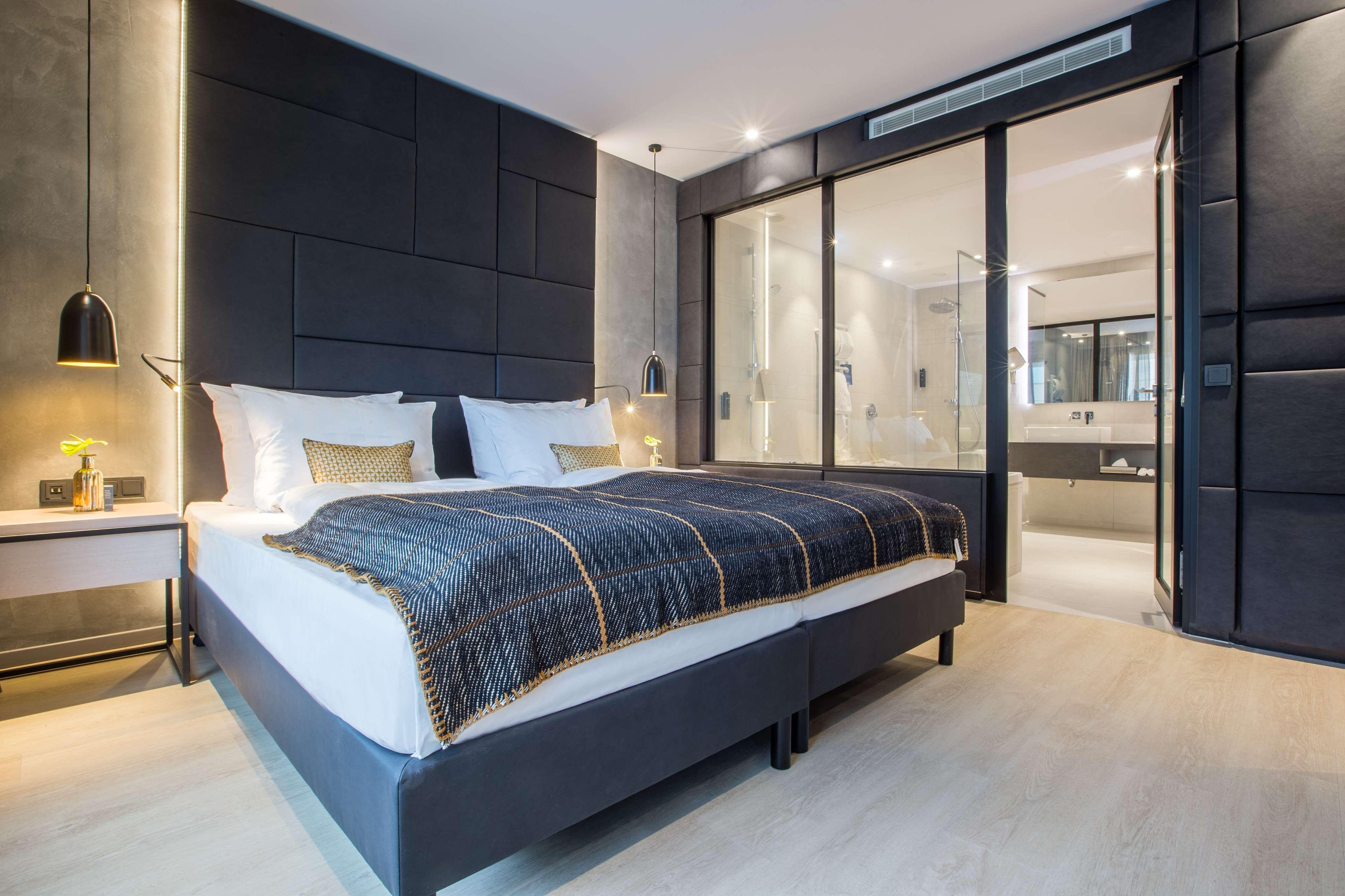 Radisson Blu Hotel, Hotel