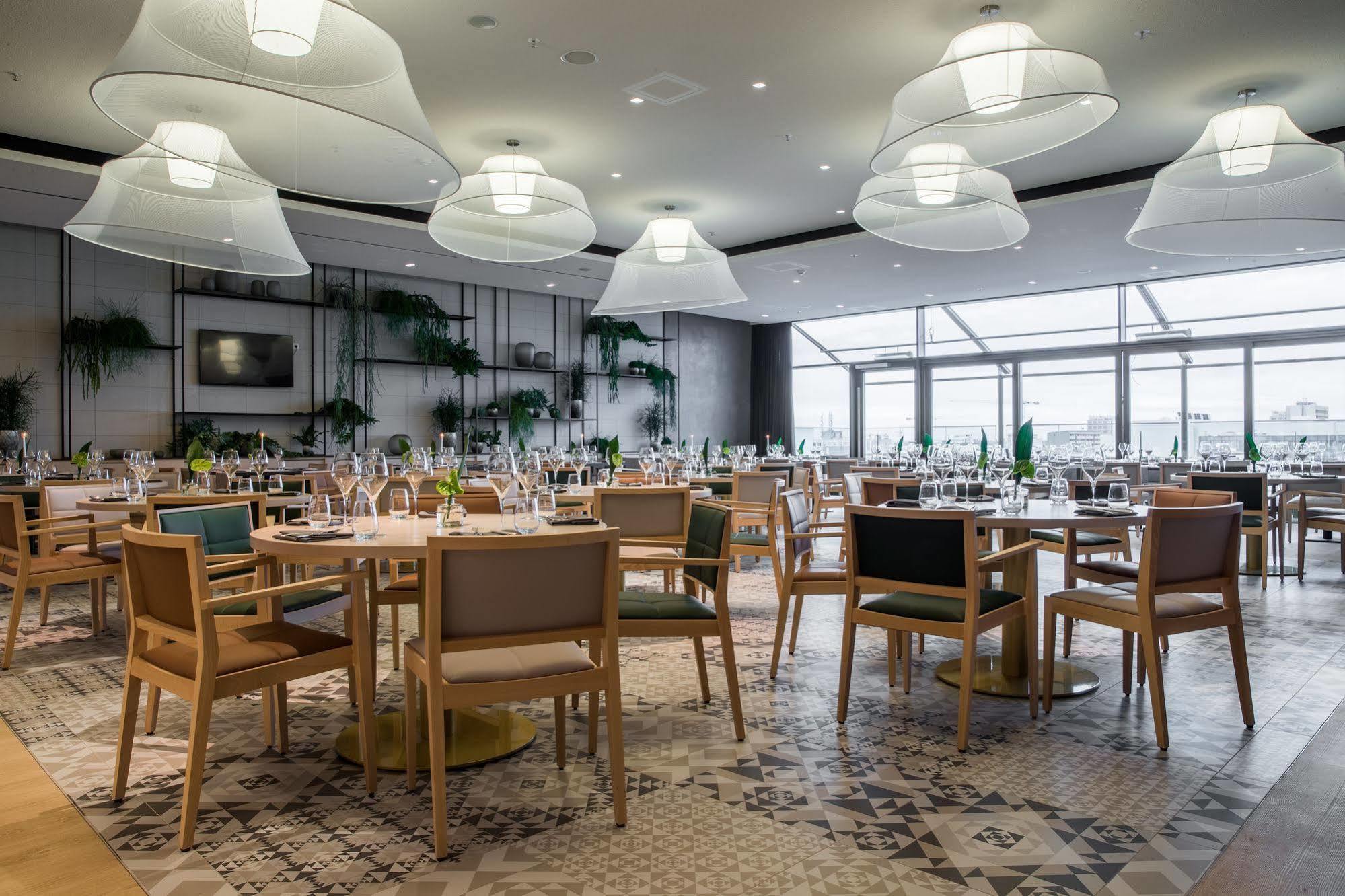 Radisson Blu Hotel, 4* Mannheim