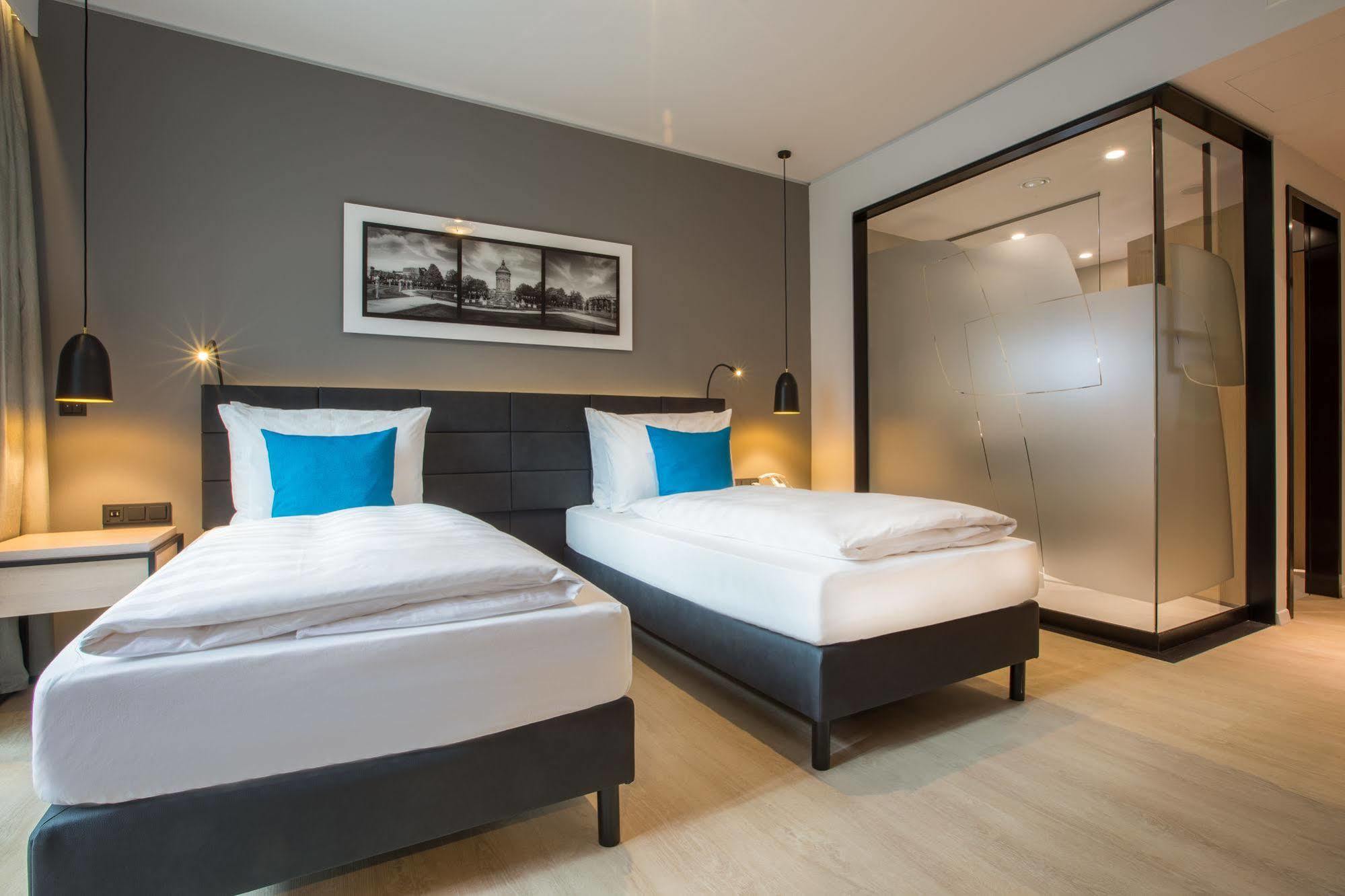 Hotel Radisson Blu Hotel, 4*